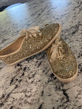 Women's Gold Glitter Low-Top Lace-Up Sneakers